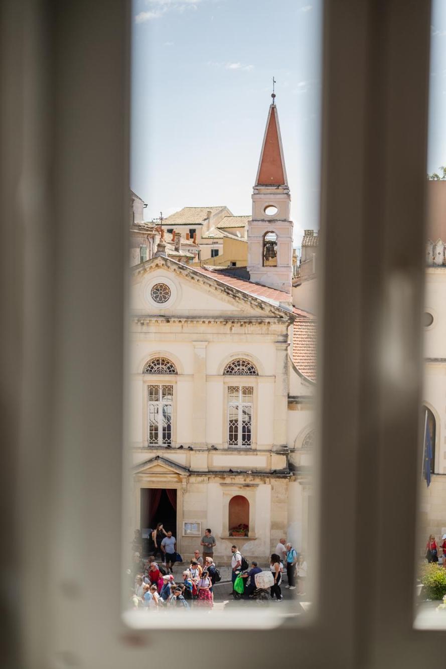 "San Giacomo Square Apt." In The Heart Of Old Town Corfu  Exterior foto